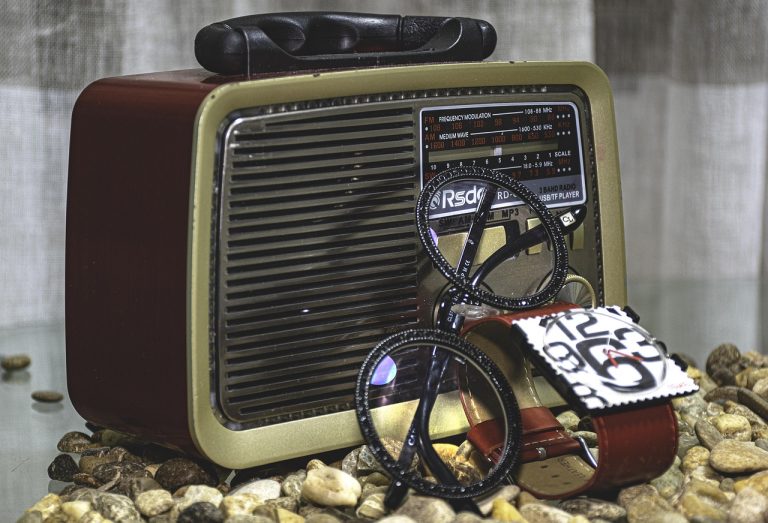 Radio, eyeglasses, hd wallpaper — examplearticle