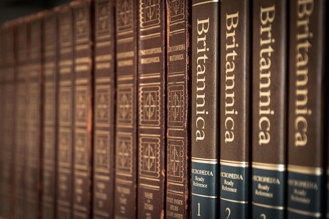 Library, books, encyclopedia — Learn English For Young Kids From Reputed Centers Only